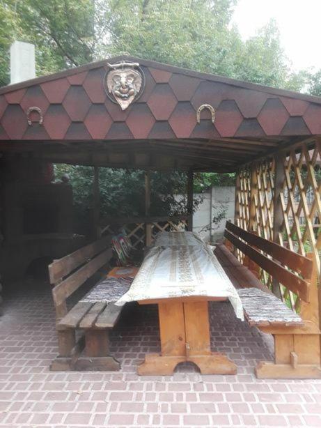 Куренiвський Двiр كييف المظهر الخارجي الصورة